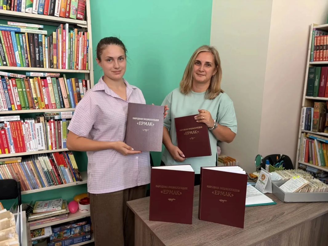 От ямальцев проживающих в Тюмени передали партию гуманитарной помощи в Волноваху и Донецк От ямальцев проживающих в Тюмени передали партию гуманитарной помощи в Волноваху и Донецк