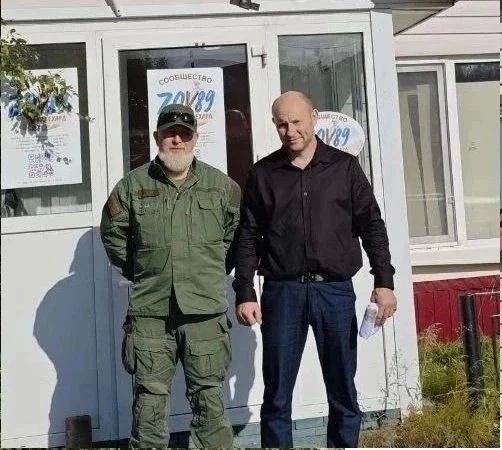 В Салехарде прошла тёплая встреча с Дмитрием Корсаром В Салехарде прошла тёплая встреча с Дмитрием Корсаром