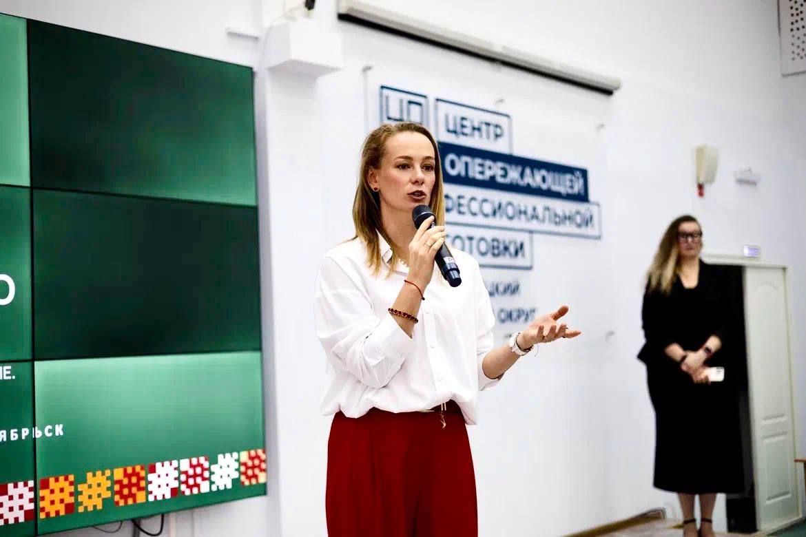 Именно от качества обслуживания зависит, захотят ли жители и гости Ноябрьска возвращаться в кафе, рестораны и гостиницы Именно от качества обслуживания зависит, захотят ли жители и гости Ноябрьска возвращаться в кафе, рестораны и гостиницы