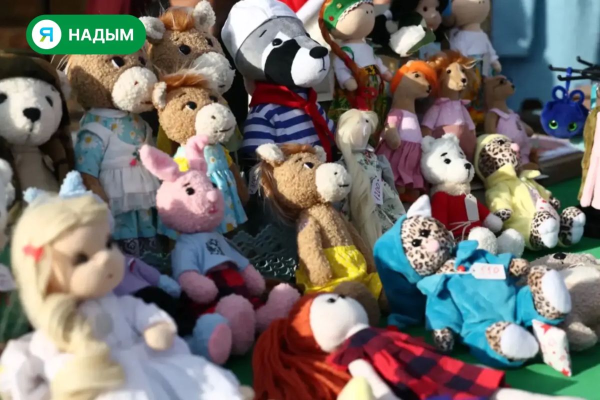 В Пангодах развернулась выставка-ярмарка «Мастерицы Ямала» В Пангодах развернулась выставка-ярмарка «Мастерицы Ямала»