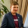 Школьник из Салехарда представил историю парламентаризма в коллекции нагрудных знаках
