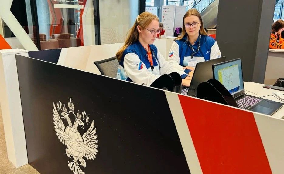 Ямальские студенты вышли в финал Чемпионата высоких технологий Ямальские студенты вышли в финал Чемпионата высоких технологий