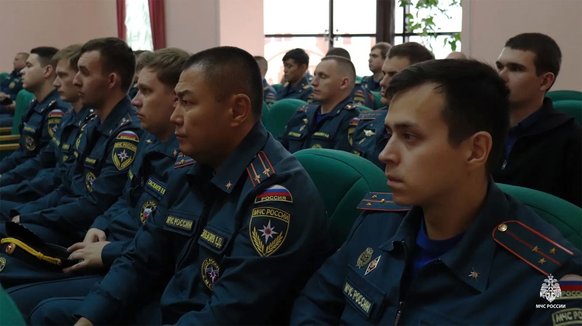 Безопасность выборов: в Главном управлении МЧС России по ЯНАО проведен инструктаж личного состава Безопасность выборов: в Главном управлении МЧС России по ЯНАО проведен инструктаж личного состава