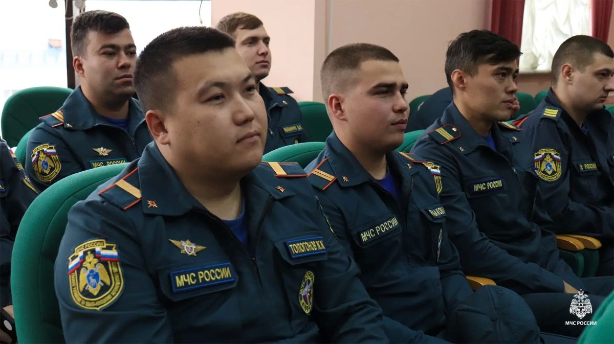Безопасность выборов: в Главном управлении МЧС России по ЯНАО проведен инструктаж личного состава Безопасность выборов: в Главном управлении МЧС России по ЯНАО проведен инструктаж личного состава
