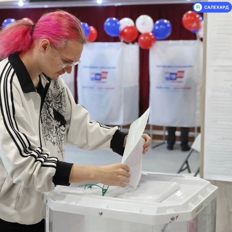 Первый день голосования в Салехарде завершен Первый день голосования в Салехарде завершен