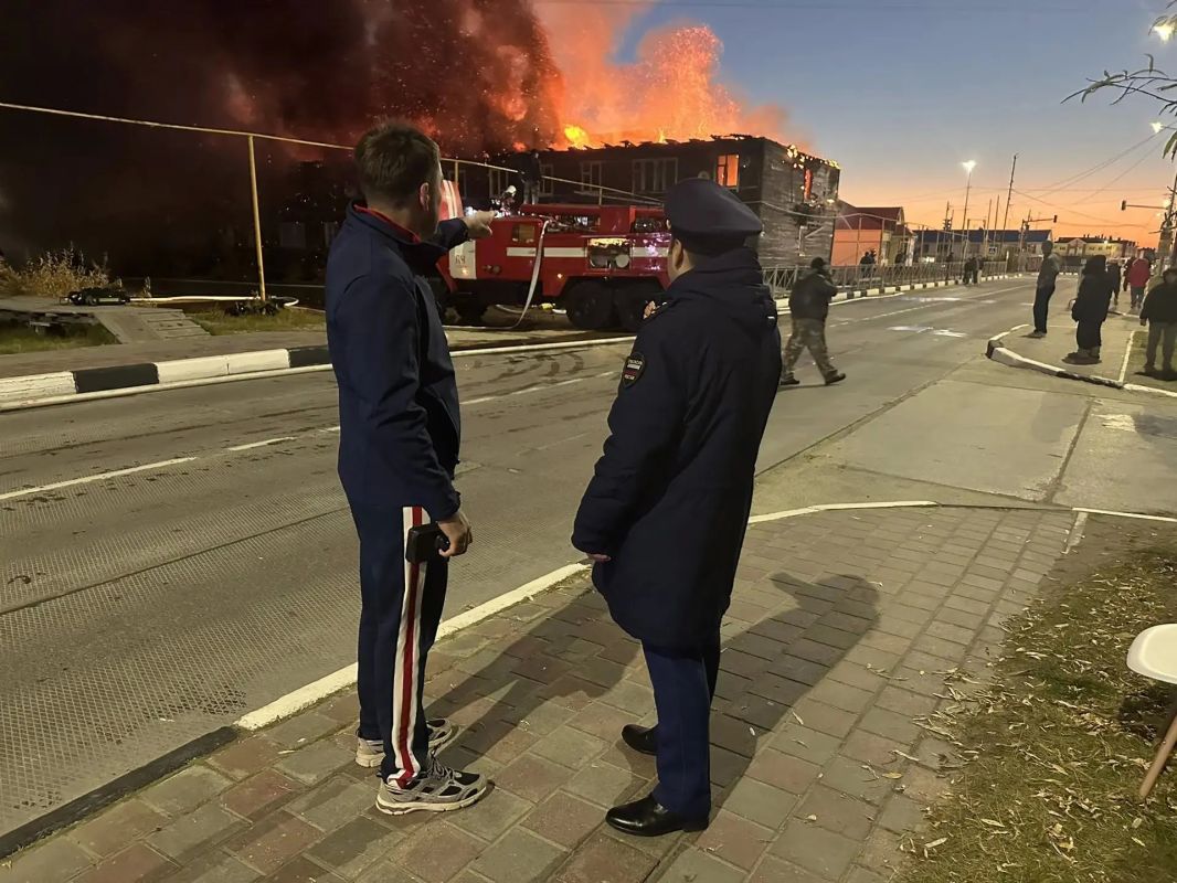 Организована проверка по факту пожара в Тазовском Организована проверка по факту пожара в Тазовском
