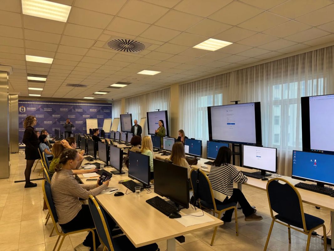 С 15 по 17 сентября в Новом Уренгое и Салехарде прошли очные сессии инструктажа пользователей государственной информационной системы обеспечения градостроительной деятельности ЯНАО (ГИСОГД ЯНАО) С 15 по 17 сентября в Новом Уренгое и Салехарде прошли очные сессии инструктажа пользователей государственной информационной системы обеспечения градостроительной деятельности ЯНАО (ГИСОГД ЯНАО)
