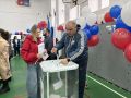 В Обдорской гимназии утром 18 сентября тоже очень многолюдно