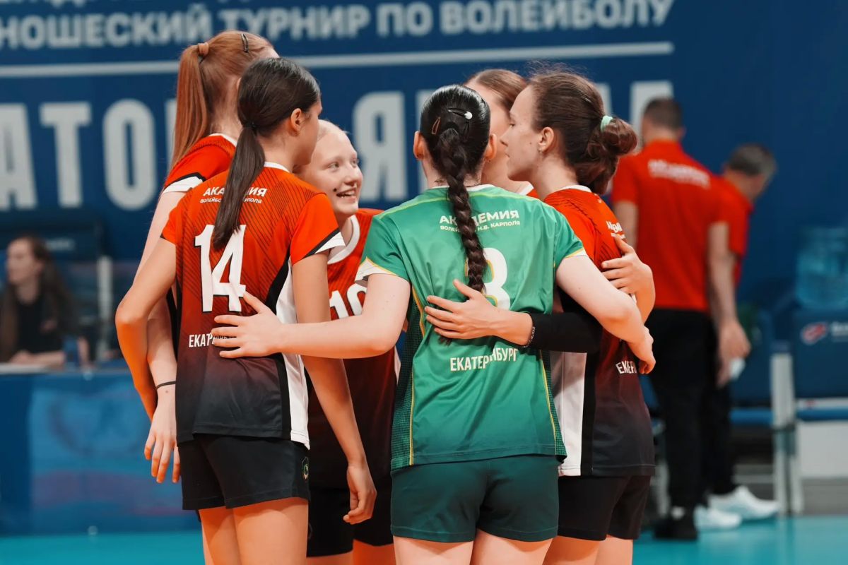 Финал близок!. Сегодня в «Звездном» пройдут полуфинальные игры международного юношеского Арктического турнира по волейболу «Кубок Губернатора Ямала 2026» Финал близок!. Сегодня в «Звездном» пройдут полуфинальные игры международного юношеского Арктического турнира по волейболу «Кубок Губернатора Ямала 2026»