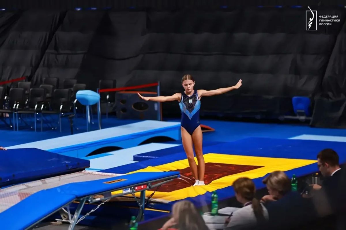 Антон Колодин: Евгения Захарова - серебряный призёр чемпионата России по прыжкам на батуте Антон Колодин: Евгения Захарова - серебряный призёр чемпионата России по прыжкам на батуте