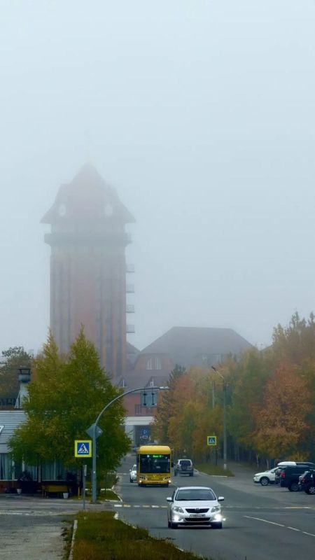 Кадр дня Ноябрьск в тумане