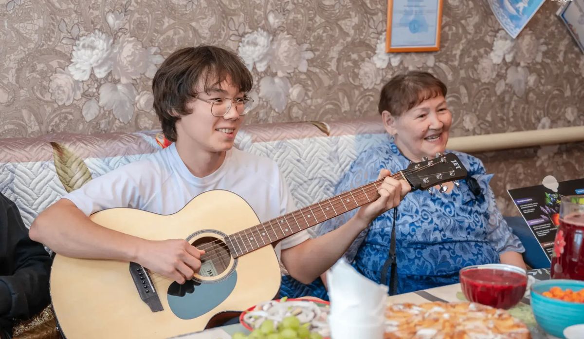 Полвека вместе: семья из Ямальского района получила «Родительскую славу» Полвека вместе: семья из Ямальского района получила «Родительскую славу»