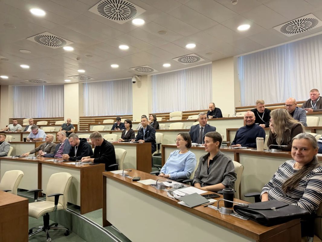 Для сотрудников Госстройнадзора Ямала провели тренинг по эффективной коммуникации Для сотрудников Госстройнадзора Ямала провели тренинг по эффективной коммуникации