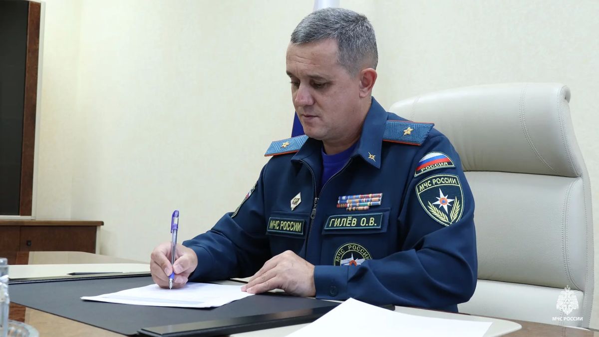 В приёмной Президента Российской Федерации в ЯНАО начальник Главного управления МЧС России по ЯНАО генерал-майор внутренней службы Олег Гилёв провёл личный приём граждан В приёмной Президента Российской Федерации в ЯНАО начальник Главного управления МЧС России по ЯНАО генерал-майор внутренней службы Олег Гилёв провёл личный приём граждан