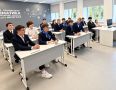 В рамках Недели безопасности дорожного движения губкинские автоинспекторы проводят профилактические беседы со школьниками