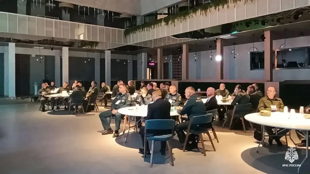 По приглашению Главного управления криминалистики (Криминалистического центра) Российской Федерации сотрудники ФГБУ СЭУ ФПС ИПЛ по Ямало-Ненецкому автономному округу приняли участие в учебно-практическом семинаре в городе... По приглашению Главного управления криминалистики (Криминалистического центра) Российской Федерации сотрудники ФГБУ СЭУ ФПС ИПЛ по Ямало-Ненецкому автономному округу приняли участие в учебно-практическом семинаре в городе...