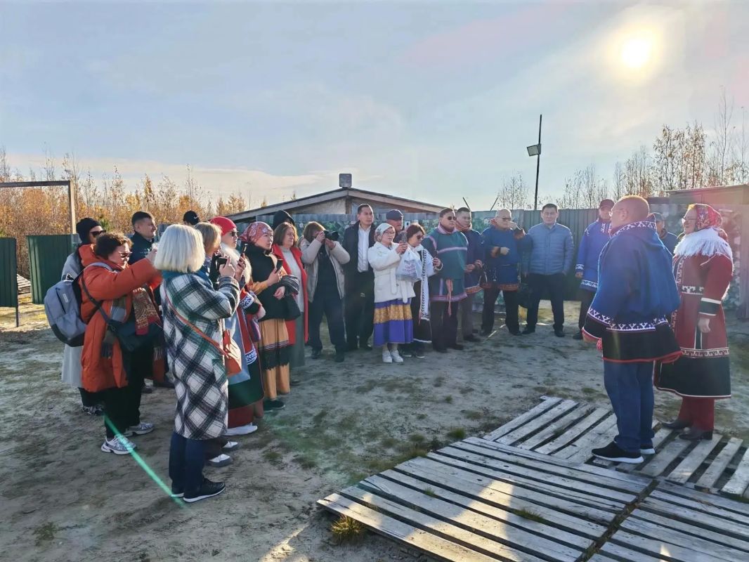 В Надыме стартовал семинар-совещание для руководителей общин коренных малочисленных народов Севера и малых форм хозяйствования В Надыме стартовал семинар-совещание для руководителей общин коренных малочисленных народов Севера и малых форм хозяйствования