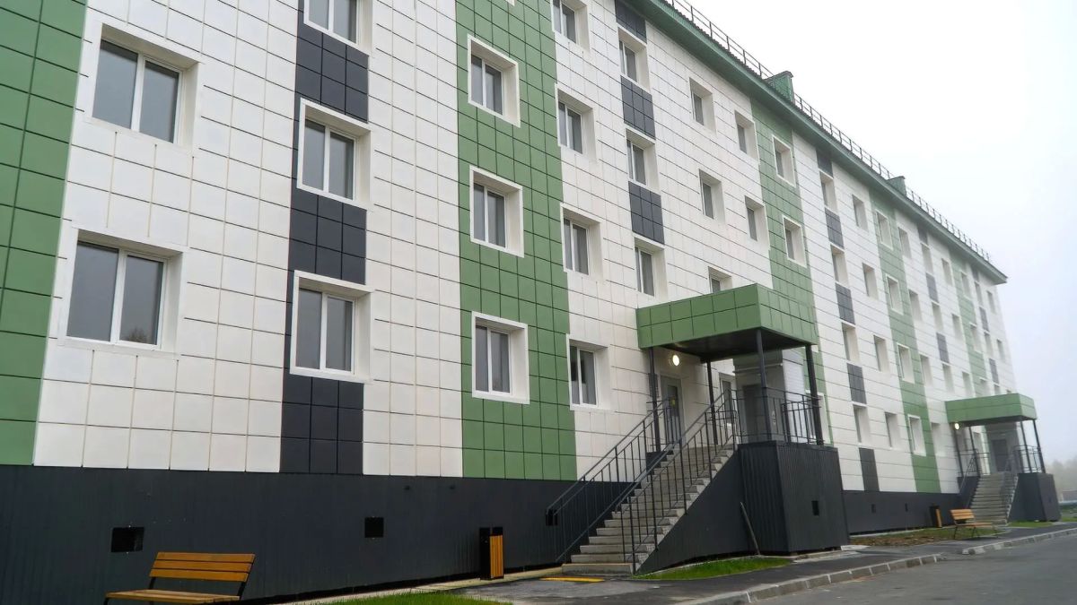 26 домов строят в Приуральском районе для переселения северян из аварийного жилья 26 домов строят в Приуральском районе для переселения северян из аварийного жилья