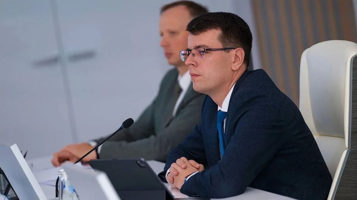 Дмитрий Артюхов провел в Салехарде заседание Совета глав муниципальных образований Дмитрий Артюхов провел в Салехарде заседание Совета глав муниципальных образований