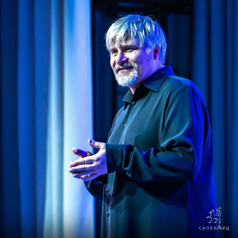 В Салехарде прошёл юбилейный концерт «Елена Образцова: Жить - значит петь!», посвящённый 15-летию Фонда Елены Образцовой и 70-летию Детской школы искусств имени Е.В. Образцовой В Салехарде прошёл юбилейный концерт «Елена Образцова: Жить - значит петь!», посвящённый 15-летию Фонда Елены Образцовой и 70-летию Детской школы искусств имени Е.В. Образцовой