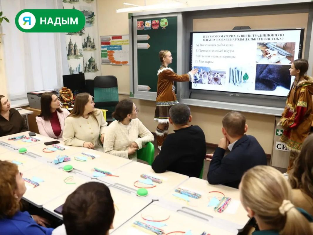 В шестой школе Надыма появились «Мосты Востока» В шестой школе Надыма появились «Мосты Востока»