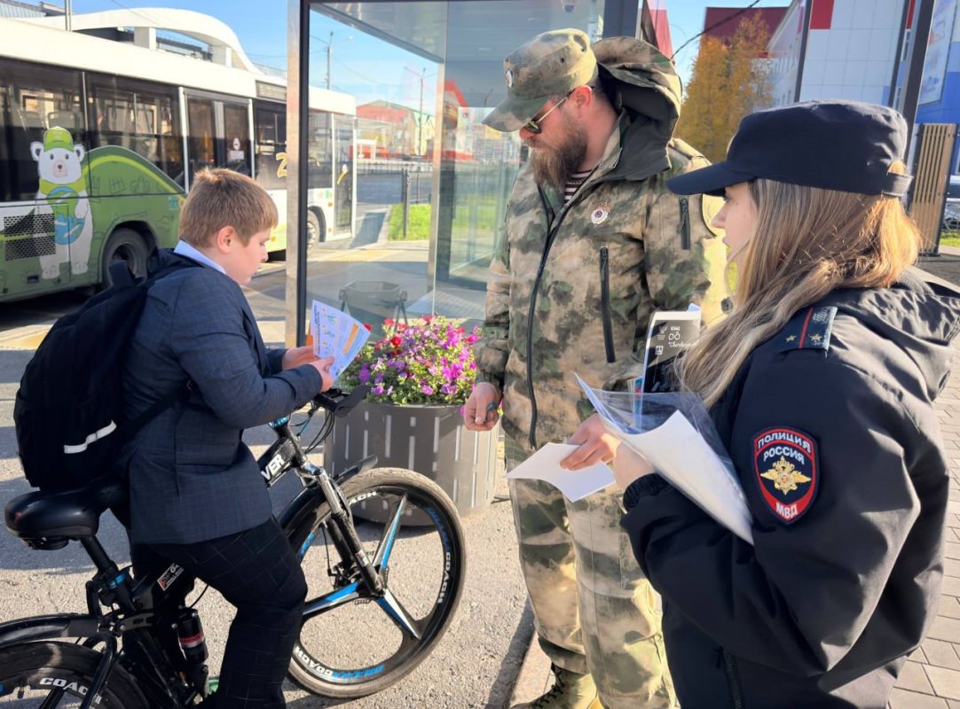В Пуровском районе прошло мероприятие «Патруль безопасности» совместно с ДНД В Пуровском районе прошло мероприятие «Патруль безопасности» совместно с ДНД