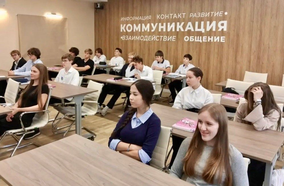 Губкинские Госавтоинспекторы провели профилактическое мероприятие для старшеклассников школы «Высотка»