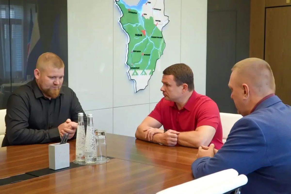 Нахожусь на связи с нашими бойцами и ветеранами боевых действий