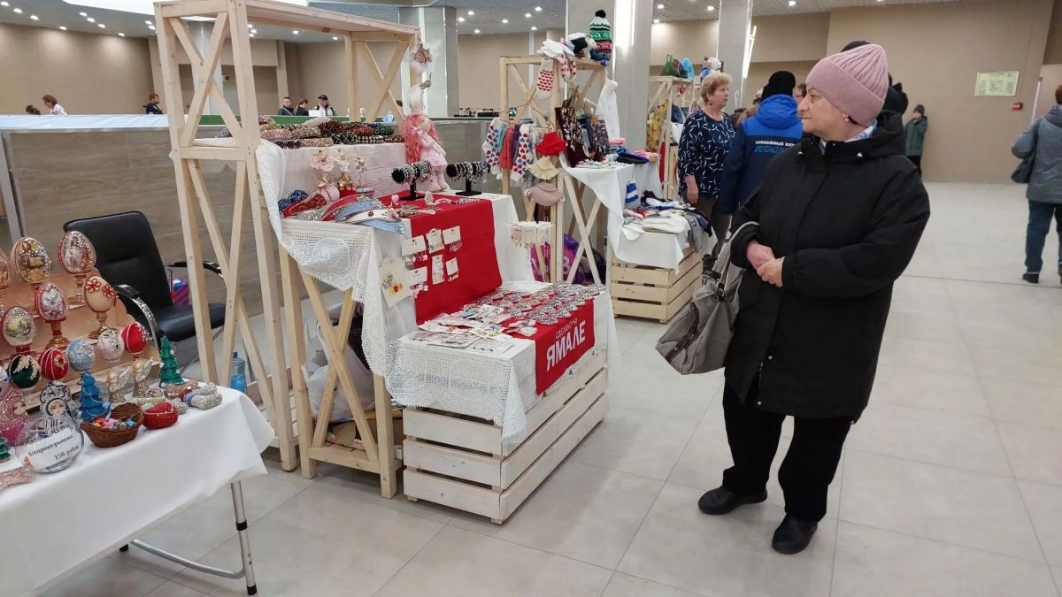В Салехарде открылась осенняя ярмарка В Салехарде открылась осенняя ярмарка