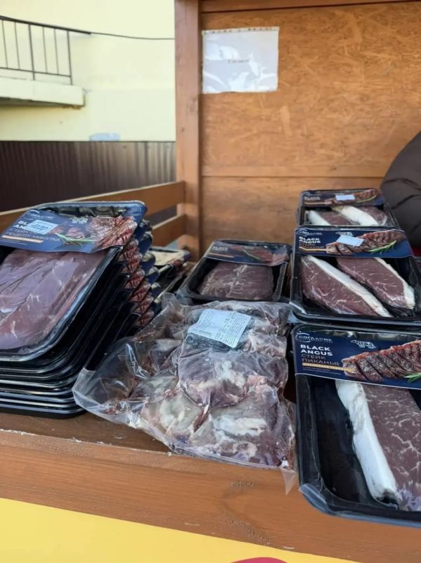 За продуктами и подарками — на осеннюю ярмарку в «Дарах Ямала» За продуктами и подарками — на осеннюю ярмарку в «Дарах Ямала»
