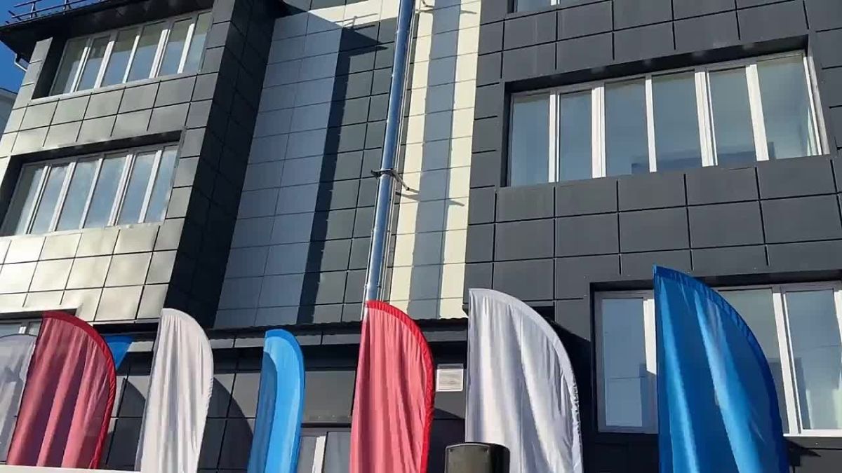 Салехардские учителя переехали из съёмных квартир в новые