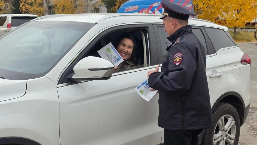 2 октября в городе Ноябрьске сотрудники Госавтоинспекции организовали и провели профилактическую акцию для водителей транспортных средств, вблизи жилых зон, а также дошкольных образовательных учреждений