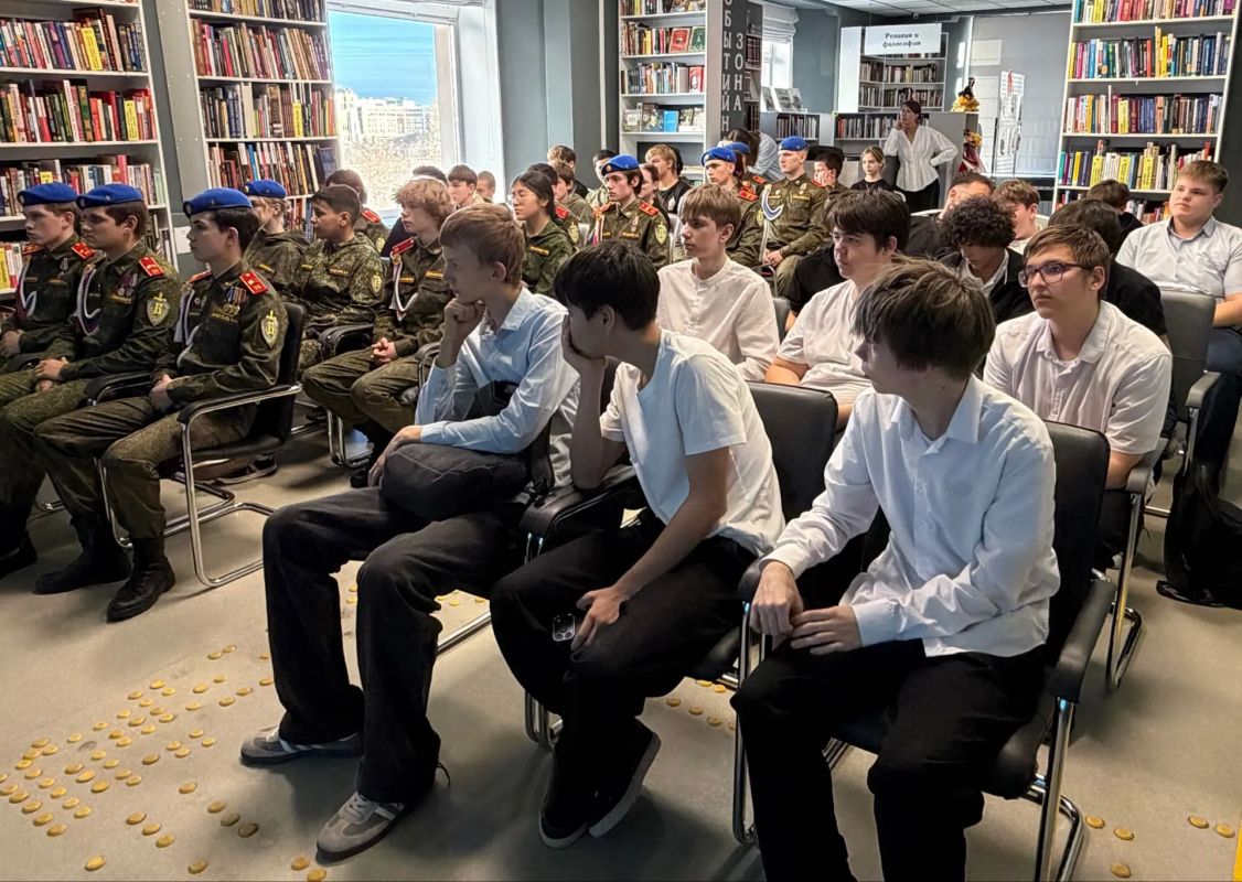 Как остановить буллинг: разговор с молодёжью Как остановить буллинг: разговор с молодёжью