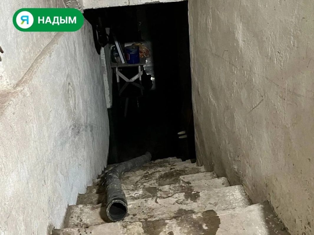 Из-за засора канализации бытовым мусором ямальцы остались без света Из-за засора канализации бытовым мусором ямальцы остались без света