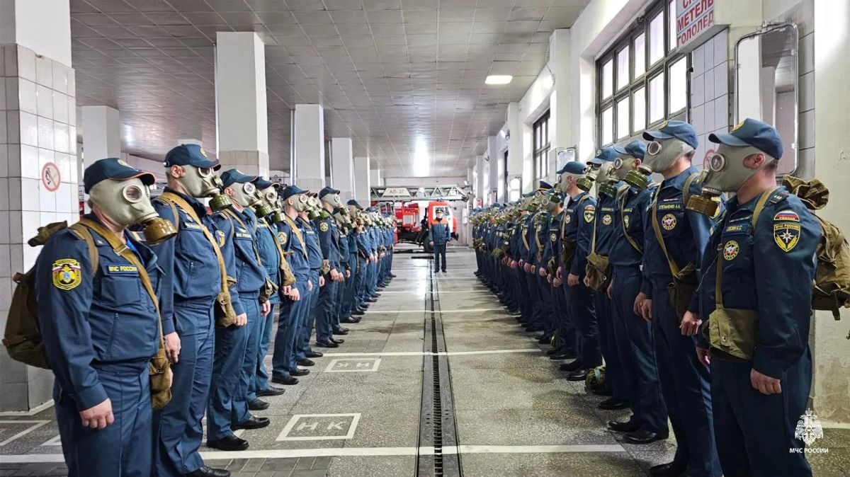 Строевые смотры в подразделениях ГУ МЧС России по ЯНАО: комплексная проверка готовности в рамках штабной тренировки Строевые смотры в подразделениях ГУ МЧС России по ЯНАО: комплексная проверка готовности в рамках штабной тренировки