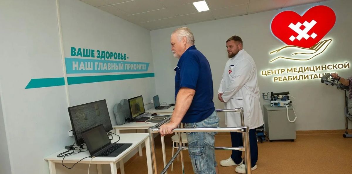 Дмитрий Артюхов оценил работу нового отделения реабилитации в Харпе Дмитрий Артюхов оценил работу нового отделения реабилитации в Харпе
