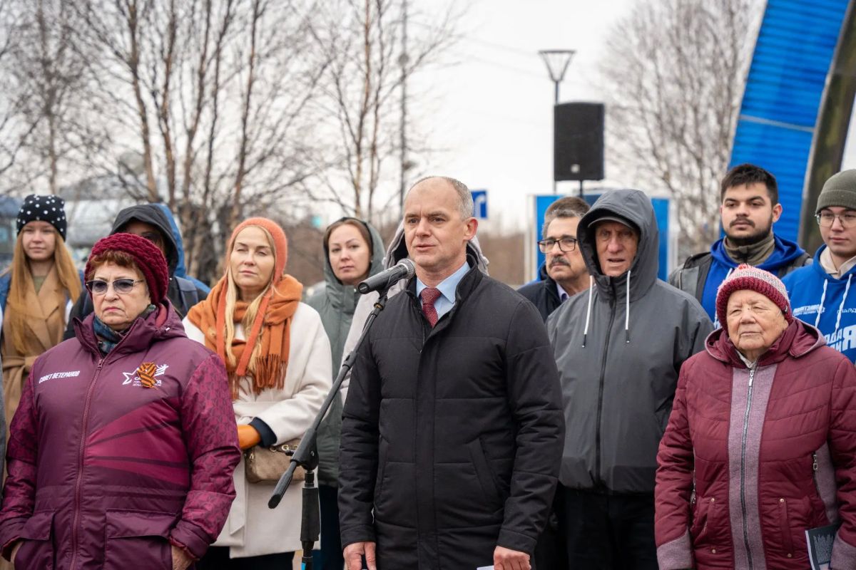 Сегодня в Салехарде состоялась церемония гашения новой почтовой марки, посвящённой «Городу трудовой доблести» Сегодня в Салехарде состоялась церемония гашения новой почтовой марки, посвящённой «Городу трудовой доблести»