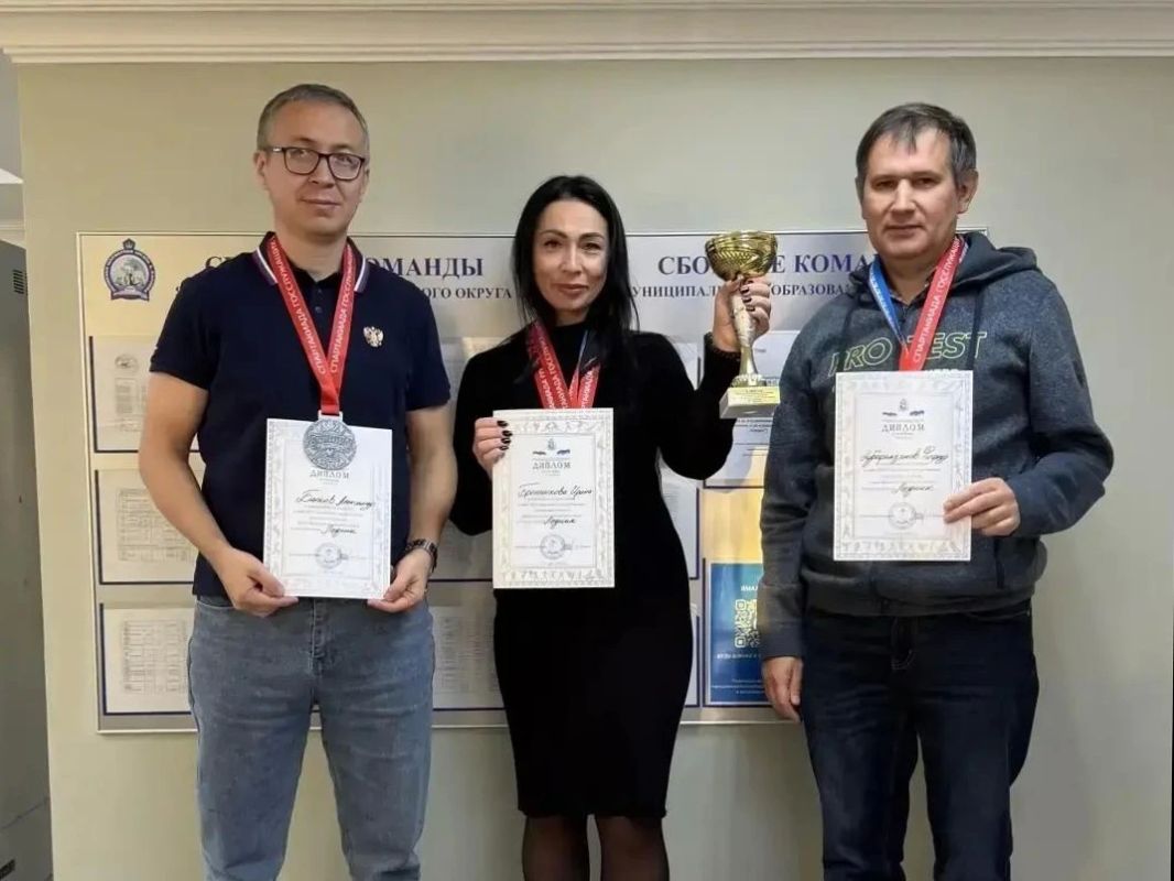 Сборная «Ледник» завоевала серебро на шахматном турнире Спартакиады госслужащих ЯНАО! Сборная «Ледник» завоевала серебро на шахматном турнире Спартакиады госслужащих ЯНАО!