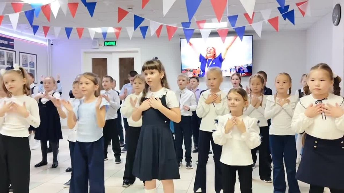 Школьники Салехарда завершили трек «Орлёнок — Лидер»