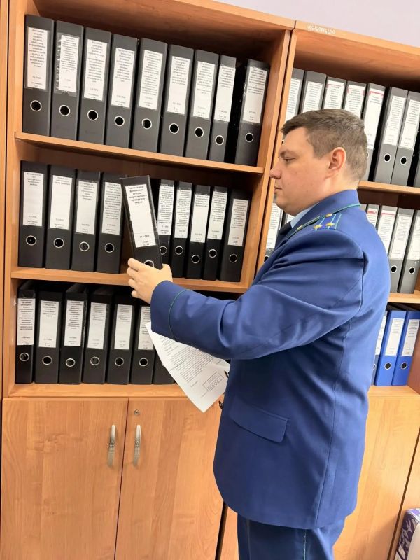 По постановлению прокуратуры Пуровского района глава поселка привлечен к административной ответственности