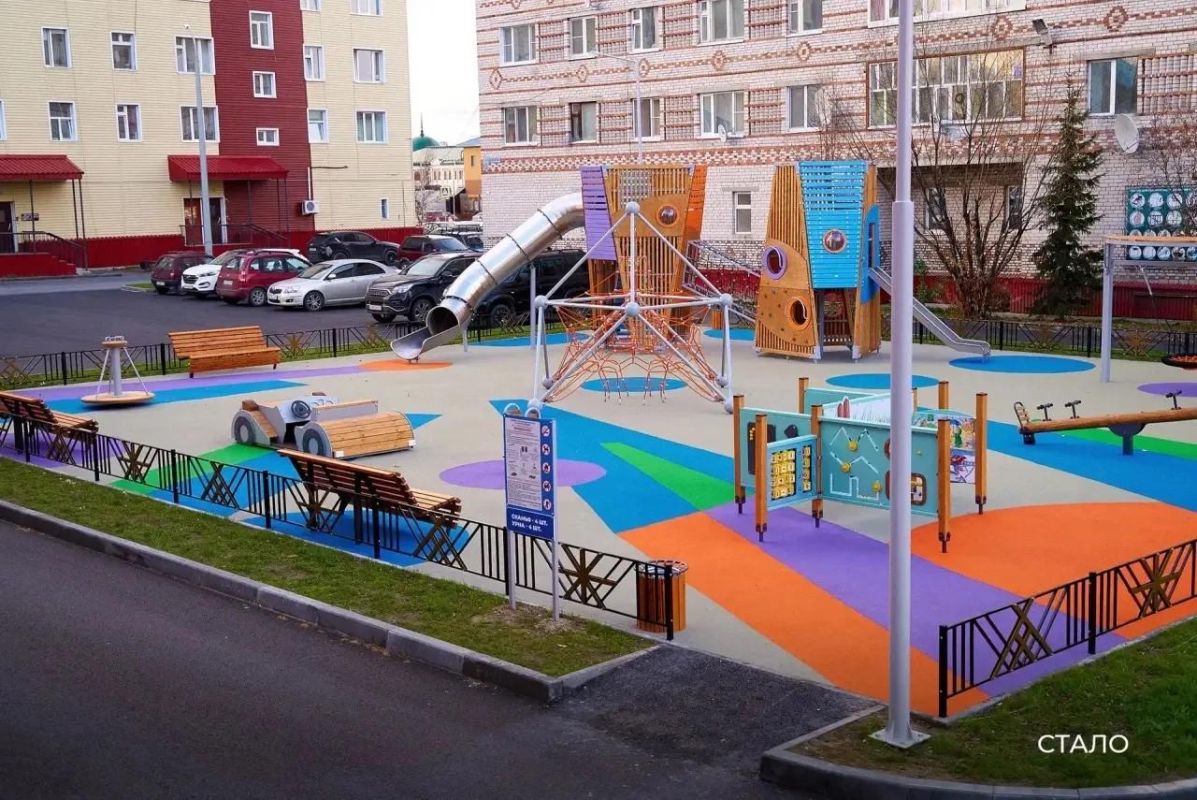 В Салехарде завершили сезон благоустройства по программе «Мой двор» В Салехарде завершили сезон благоустройства по программе «Мой двор»