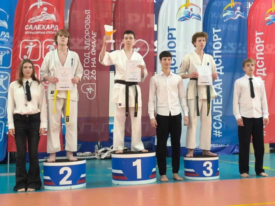 102 спортсмена вышли на татами «Северного характера» 102 спортсмена вышли на татами «Северного характера»