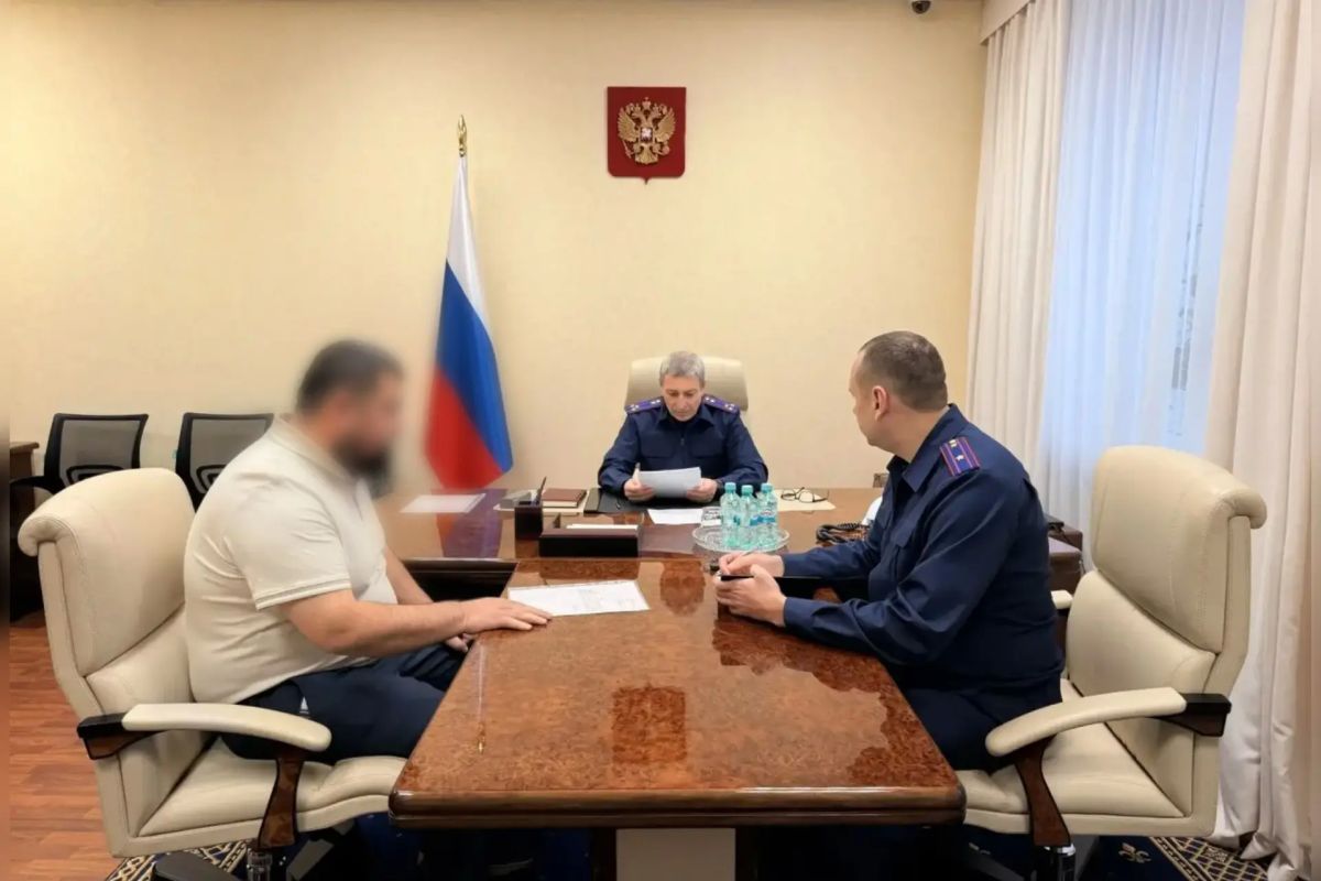 Исполняющий обязанности руководителя СУ СК России по ЯНАО провел личный прием граждан в Приемной Президента Российской Федерации Исполняющий обязанности руководителя СУ СК России по ЯНАО провел личный прием граждан в Приемной Президента Российской Федерации