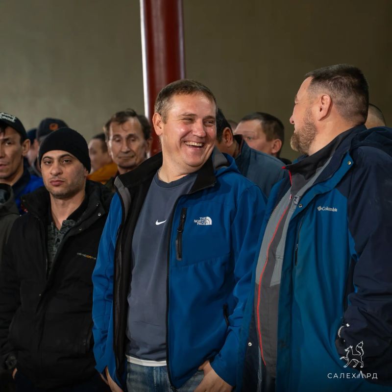 Более 80 работников дорожного хозяйства наградили в преддверии профессионального праздника Более 80 работников дорожного хозяйства наградили в преддверии профессионального праздника