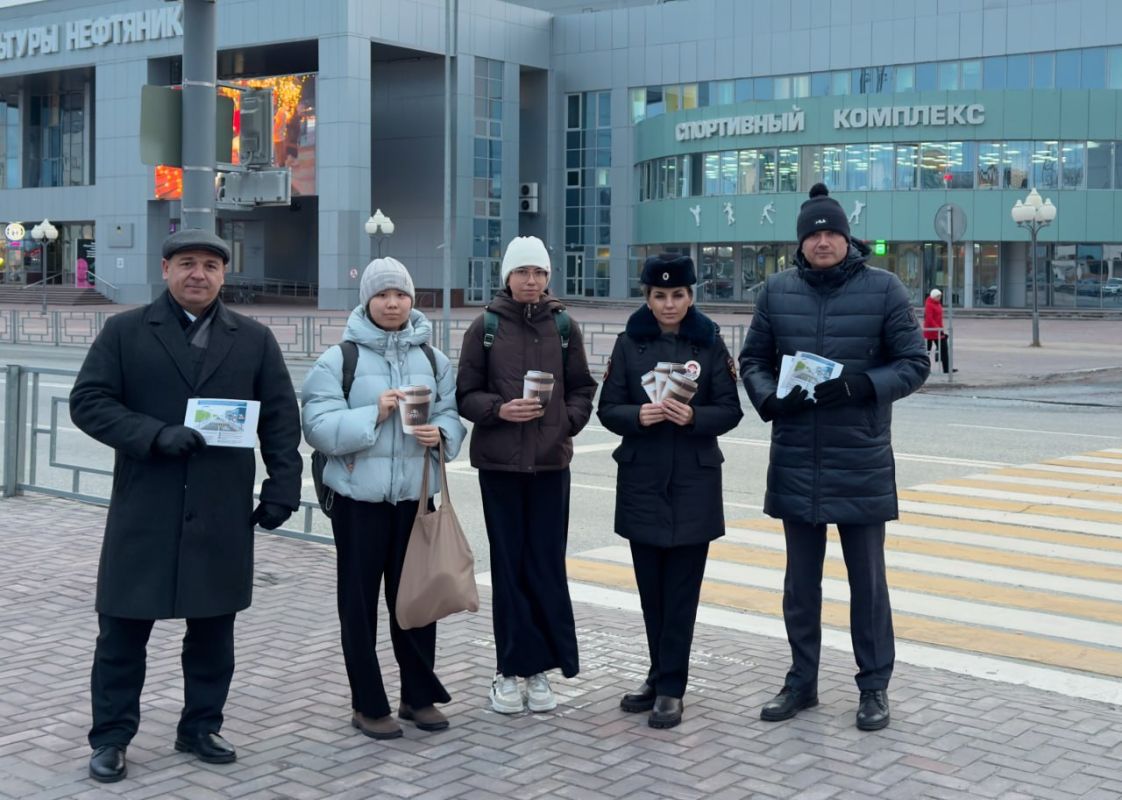 Сотрудники Губкинской Госавтоинспекции совместно с администрацией города провели профилактическое мероприятие «Водитель-пешеход»