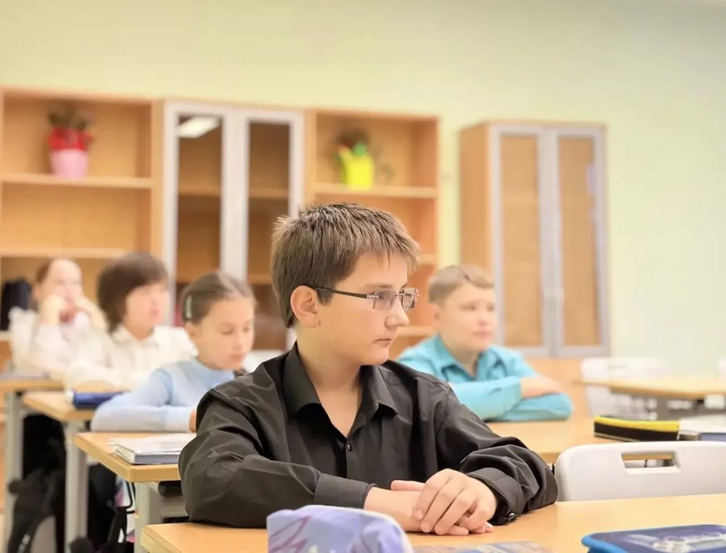 Папы в роли учителей: в школе № 1 прошли необычные уроки Папы в роли учителей: в школе № 1 прошли необычные уроки