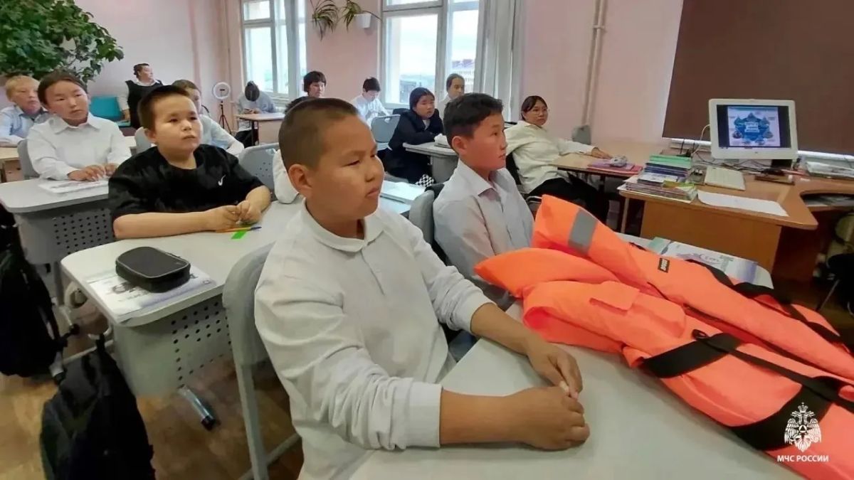 Урок безопасности провели для белоярских школьников Урок безопасности провели для белоярских школьников