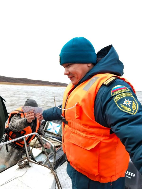 Межведомственный рейд усилил контроль за безопасностью на воде и соблюдением охотничьих правил в районе реки Таз и Тазовской губы Межведомственный рейд усилил контроль за безопасностью на воде и соблюдением охотничьих правил в районе реки Таз и Тазовской губы