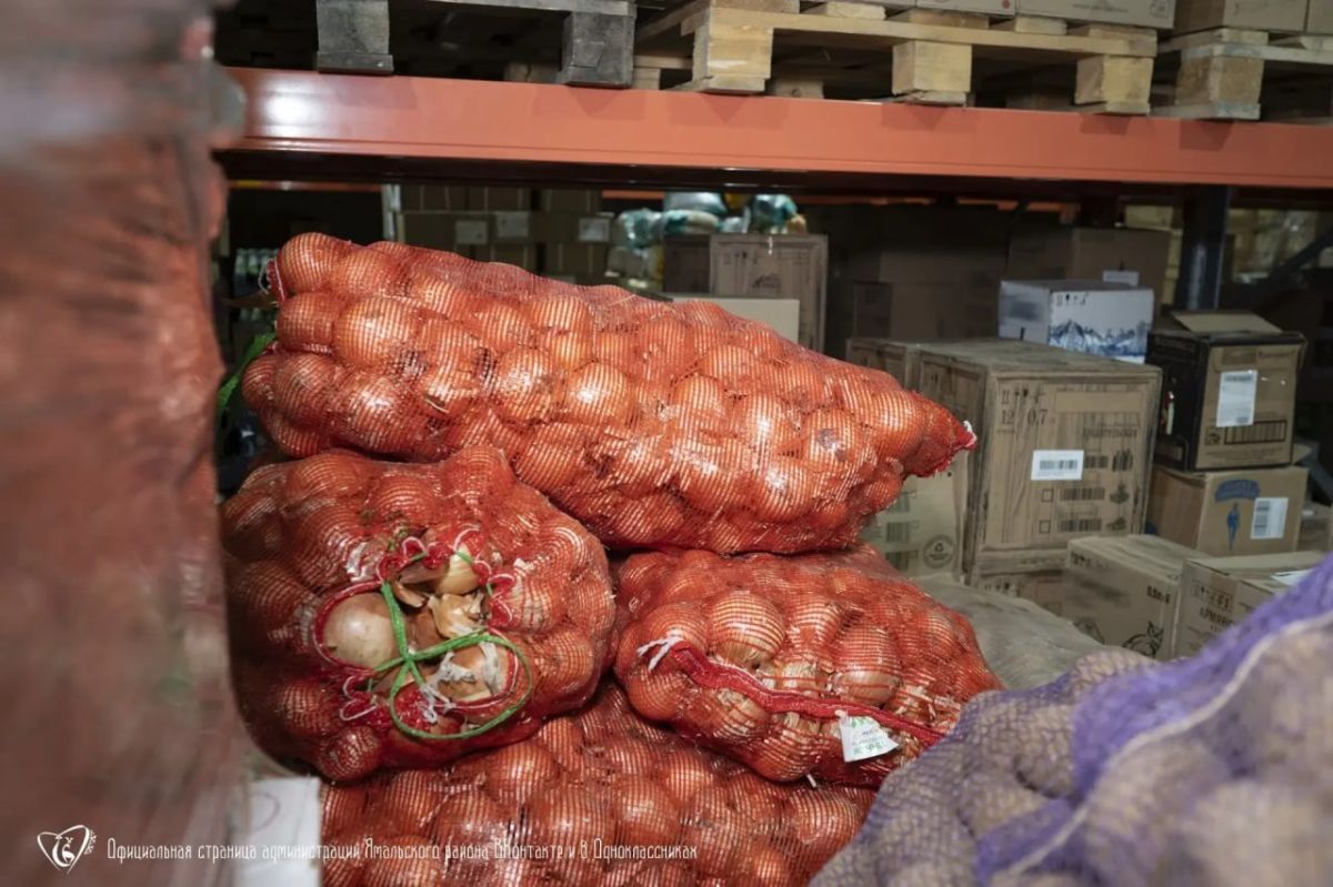 Завоз продуктов в Ямальский район почти завершен Завоз продуктов в Ямальский район почти завершен