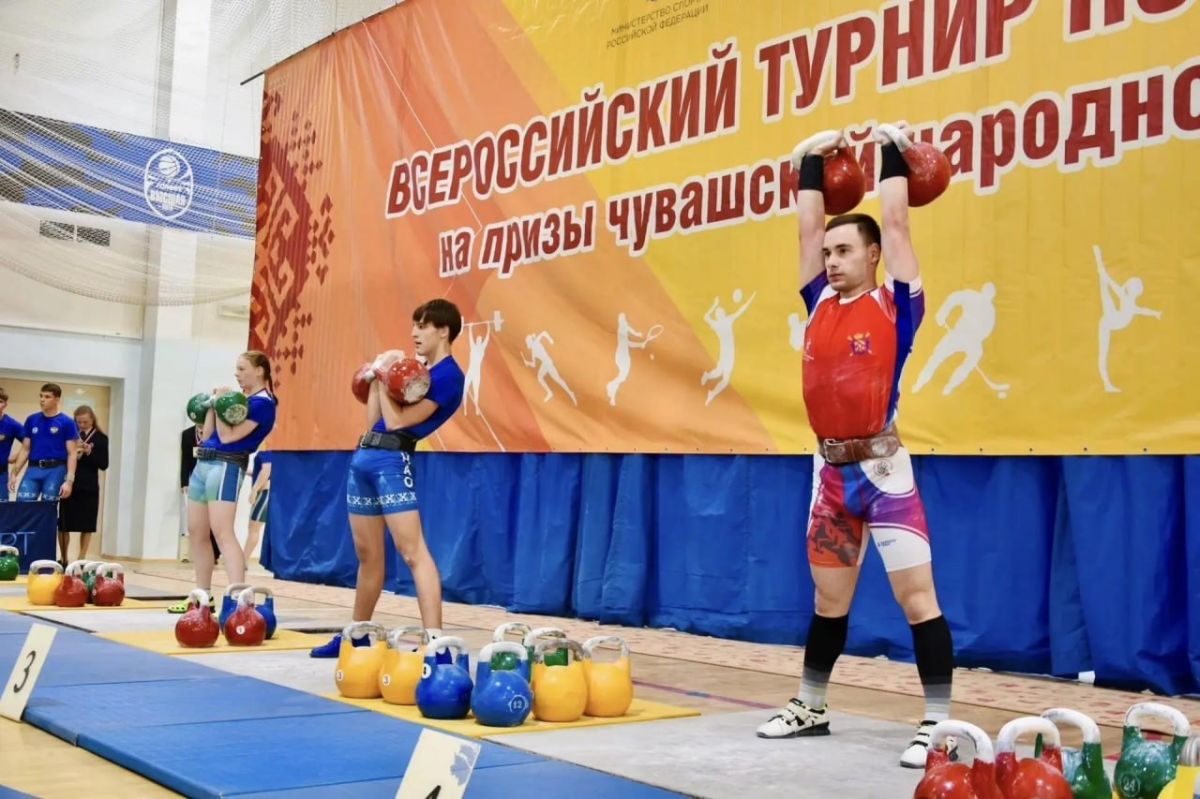 Ямальские силачи взяли коллекцию наград Ямальские силачи взяли коллекцию наград